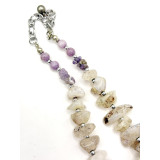 Ожерелье из натуральных камней: кварц и аметист