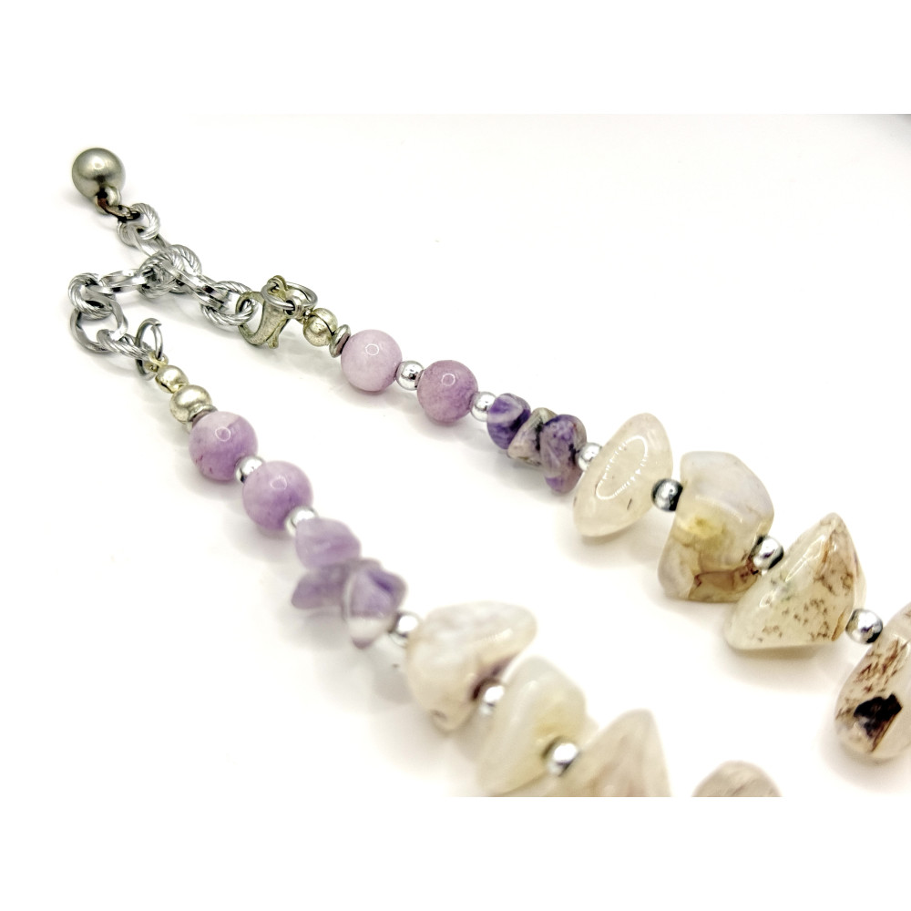 שרשרת מאבנים טבעיות: קוורץ ואמטיסט