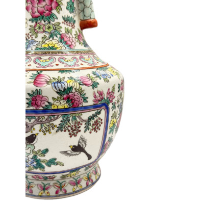Китайская фарфоровая ваза Famille Rose Canton с маркой Da Qing Qianlong Nian Zhi