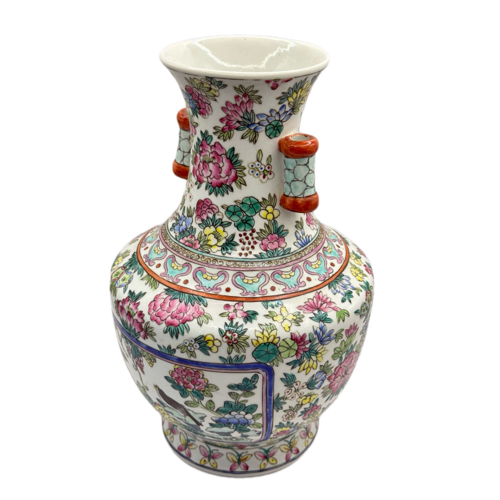 Китайская фарфоровая ваза Famille Rose Canton с маркой Da Qing Qianlong Nian Zhi