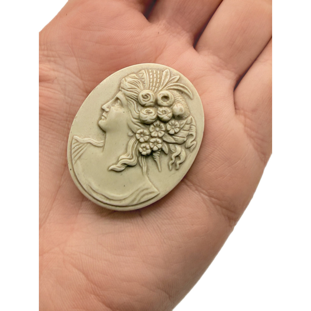 קמיאו וינטג' ויקטוריאנית מאבן לבה