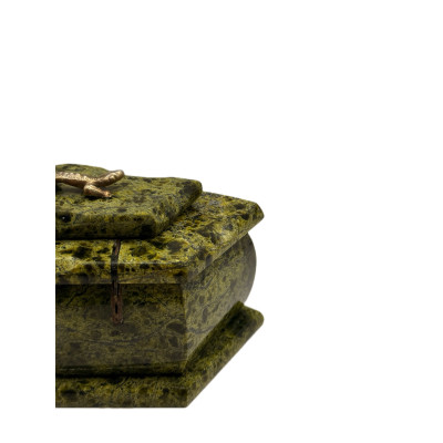 קופסה מזמייביק (Serpentinite