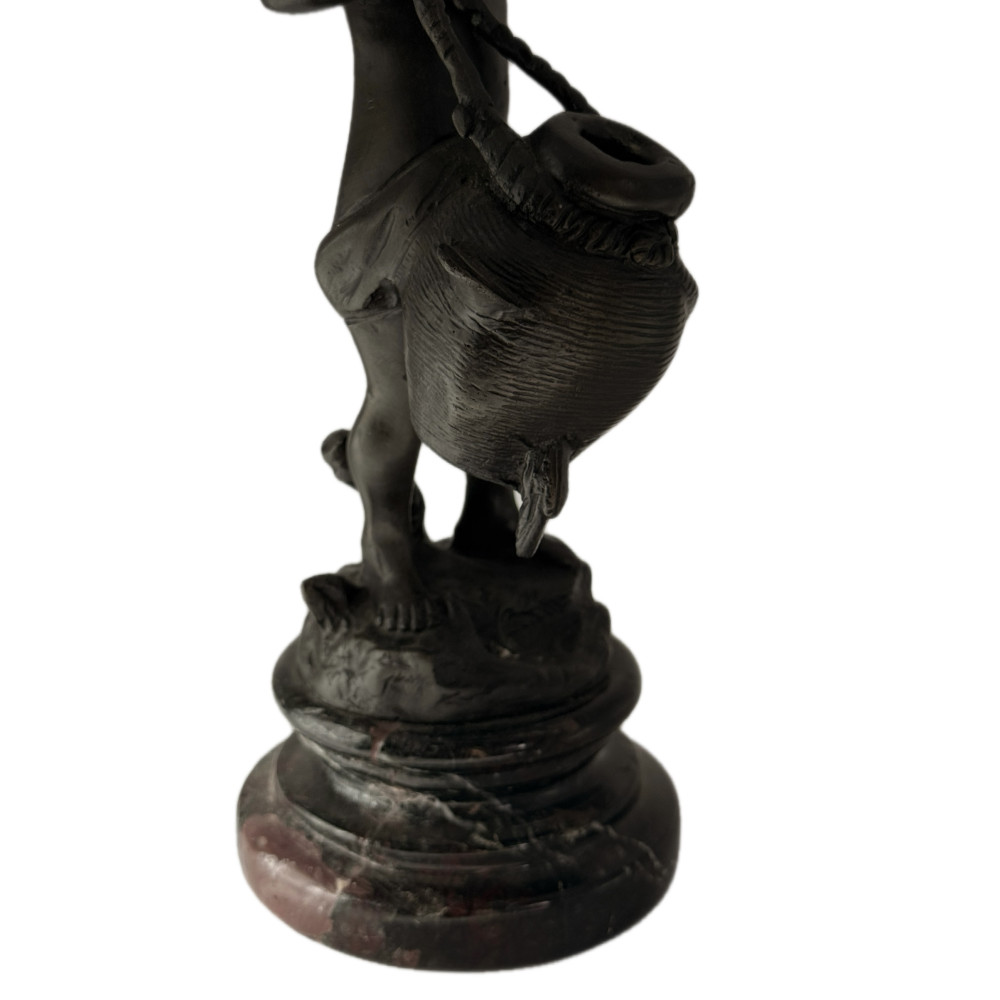 Бронзовая статуэтка «Мальчик с кувшином» (Boy Holding Jug)