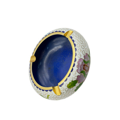 מאפרה בטכניקת קלואזונה (Cloisonné)