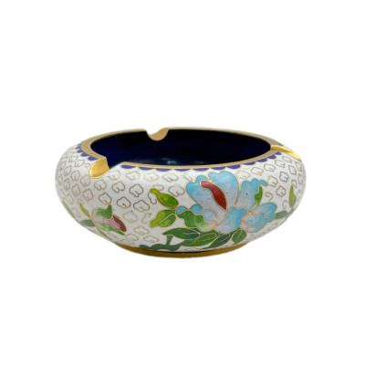 מאפרה בטכניקת קלואזונה (Cloisonné)