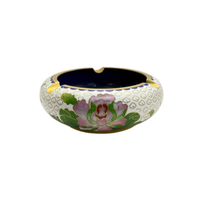 מאפרה בטכניקת קלואזונה (Cloisonné)