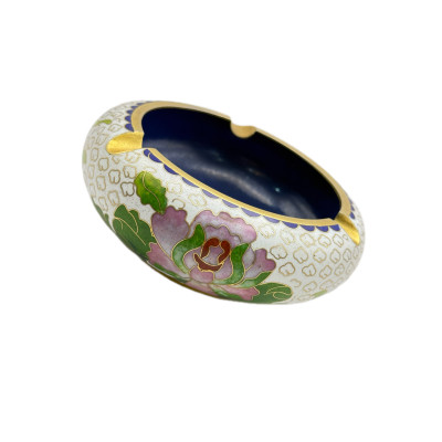מאפרה בטכניקת קלואזונה (Cloisonné)