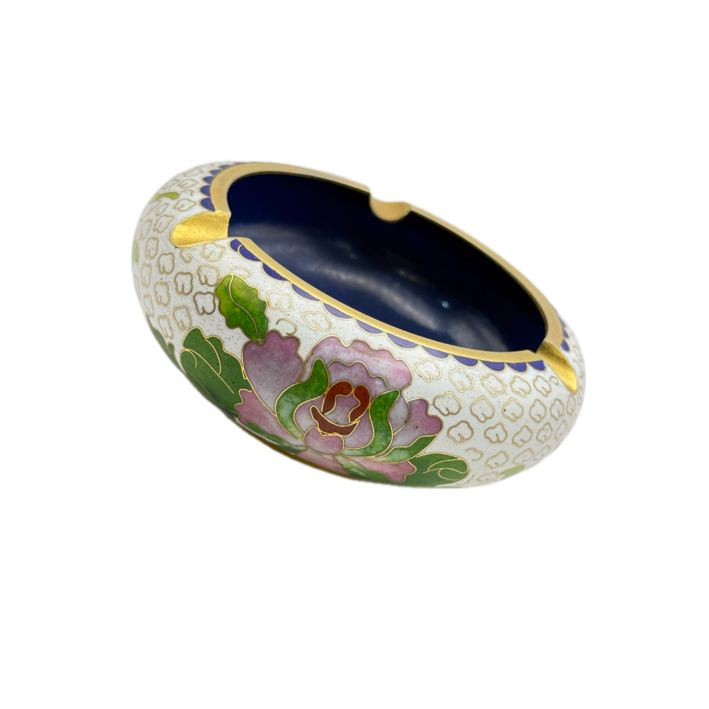 מאפרה בטכניקת קלואזונה (Cloisonné)