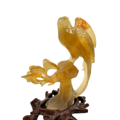 פסל סיני מגולף של ציפור מאגת