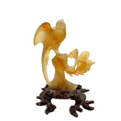 Китайская резная фигурка птицы из агата