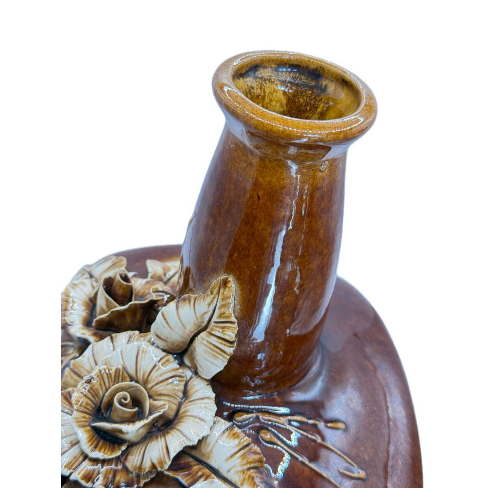 Декоративная керамическая ваза с рельефным цветочным декором — винтажный стиль, высота 28 см