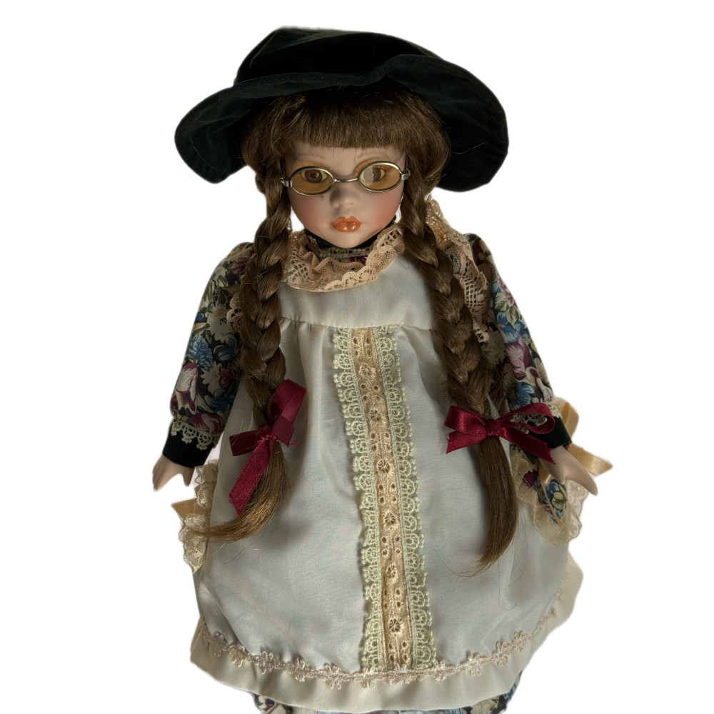 Коллекционная фарфоровая кукла в винтажном стиле — ручная работа, высота 37 см