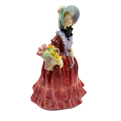 פסלון פורצלן Royal Doulton “Lady Betty” HN 1967 – וינטג’ אנגלי
